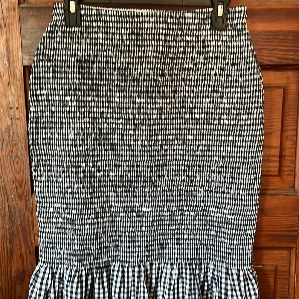 J Crew Smocked midi skirt in gingham size 6